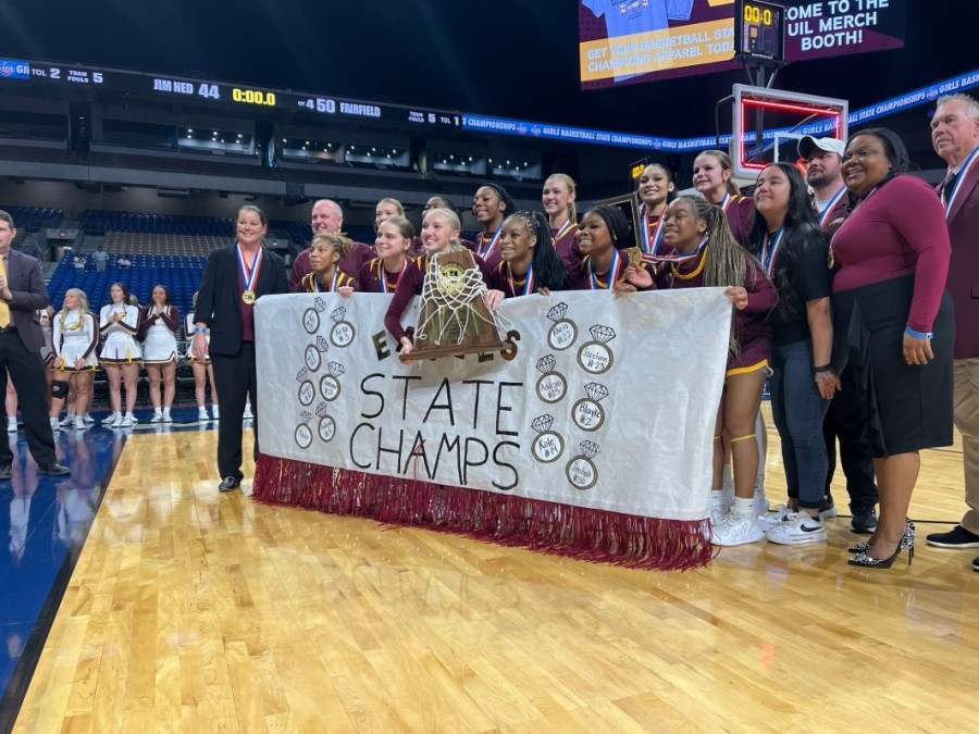 Fairfield Lady Eagles capture third state championship