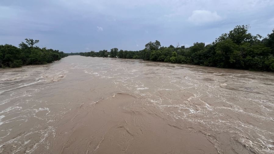 Crisis support line offered for Texans impacted by floods