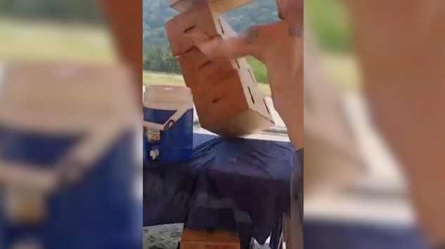 Warrant out for man accused of assaulting Austin peach vendor