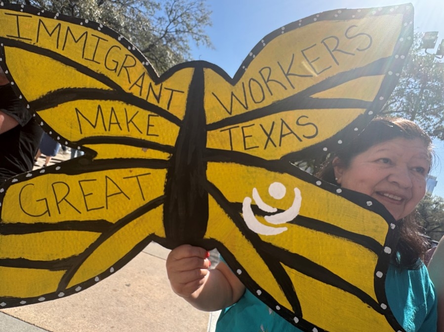 Bill to require Texas illegal immigration impact study dies