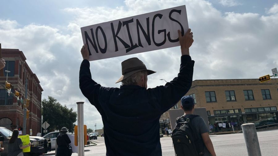 LIVE BLOG: ‘No Kings' protests across Central Texas