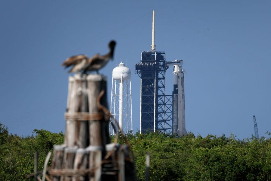 LIVE: Astronauts prepare for ISS visit and farming on the moon