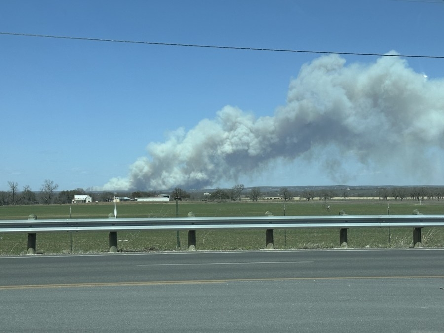Abbott announces federal assistance for Crabapple wildfire