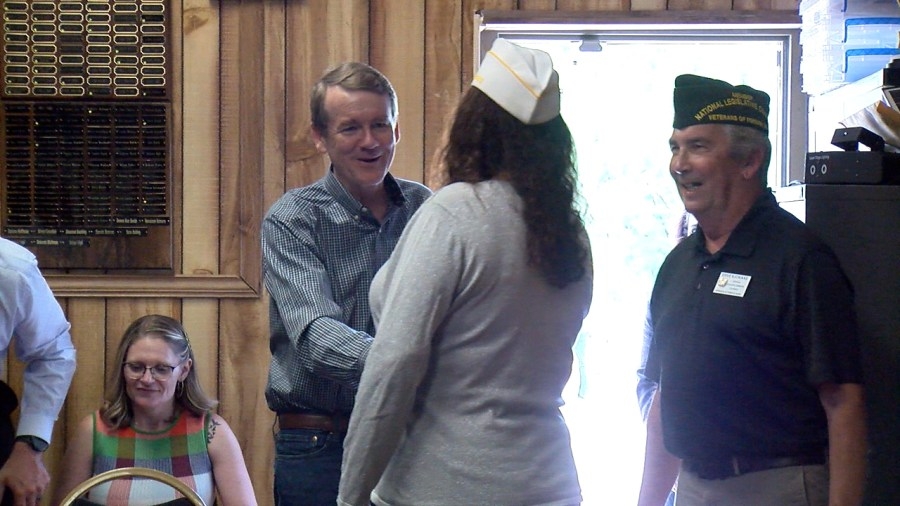Veterans express VA experiences during Sen. Bennet roundtable