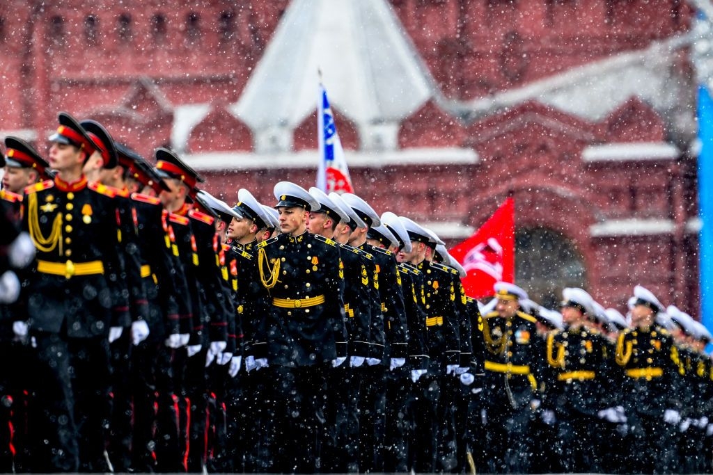 Russia mobilizes 40,000-45,000 troops per month, Ukraine 25,000-27,000, Zelensky says