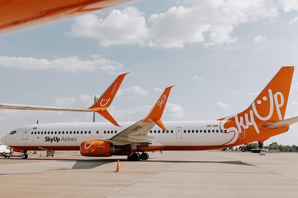 Ukrainian airline resumes first regular flights since 2022, flying from Moldova to EU