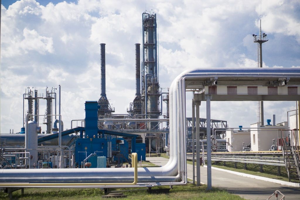 Ukraine to boost gas imports due to Russian attacks on energy infrastructure, Bloomberg reports