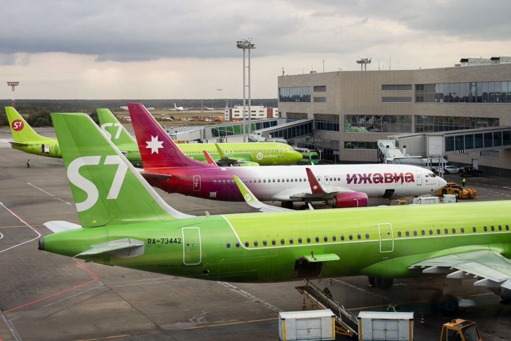 Ukrainian drone attacks force airport shutdowns near Moscow, mayor says