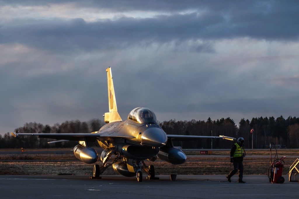 Czech Republic ready to train Ukrainian pilots on F-16, L-39 aircraft, Czech PM says