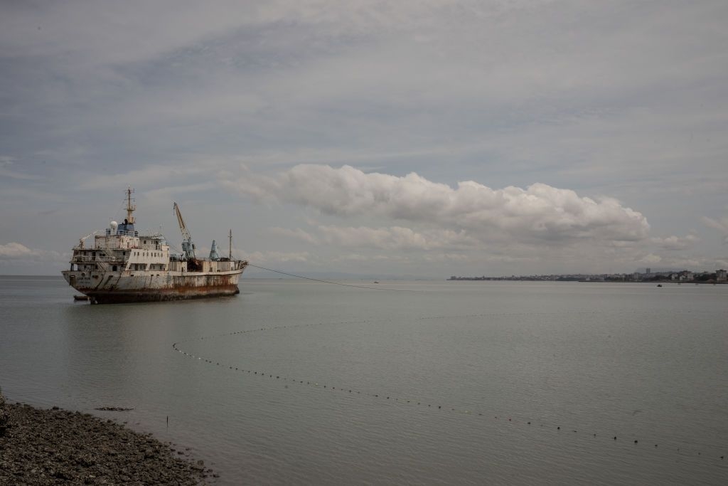 Russia ships weapons to Africa, violating sanctions, AP reports