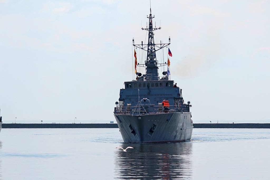Putin approves new naval strategy as Russia seeks to restore maritime power