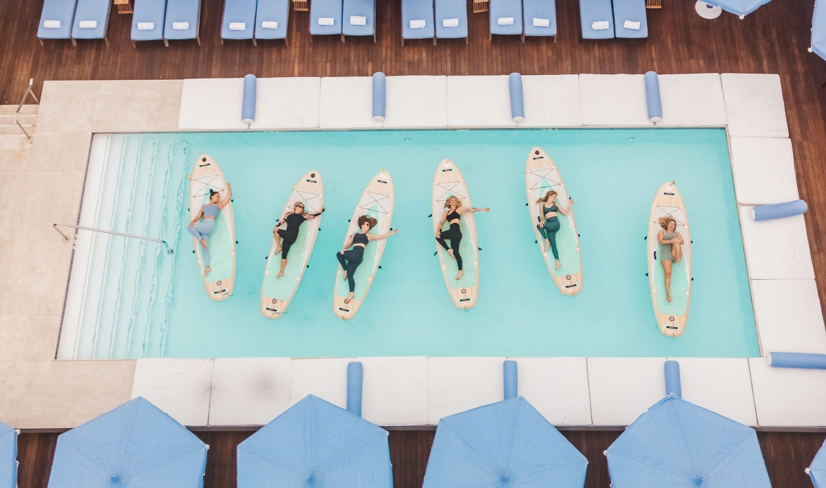Wake Up With Rooftop Paddleboard Yoga at The Maybourne Beverly Hills Super Swanky Pool
