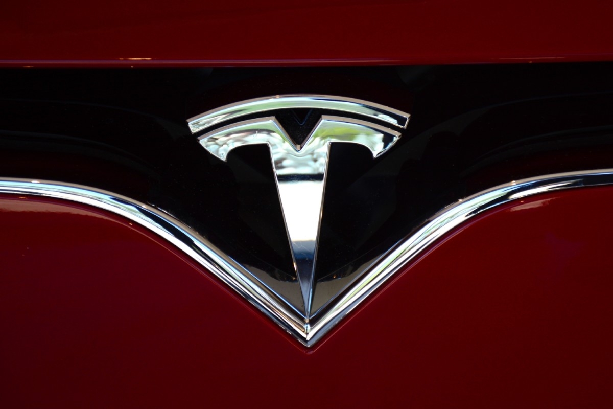 Tesla Robotaxis 'Tentatively' Set to Launch End of June, Elon Musk Says