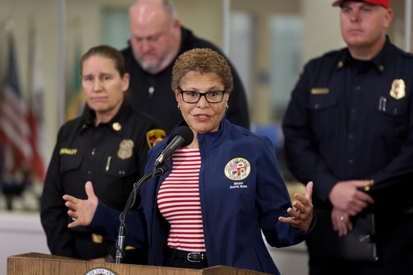 Mayor Karen Bass taps Illinois consulting firm to support Palisades fire recovery