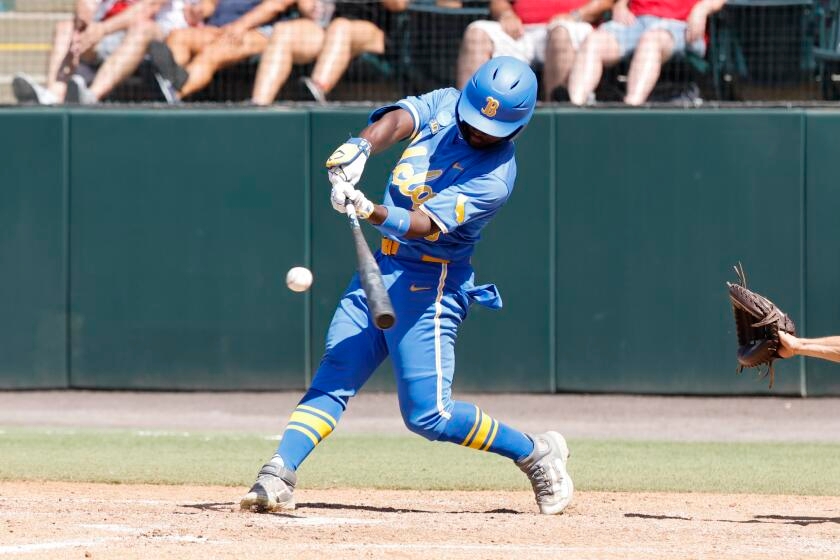 UCLA baseball defeats UC Irvine to advance to NCAA super regionals