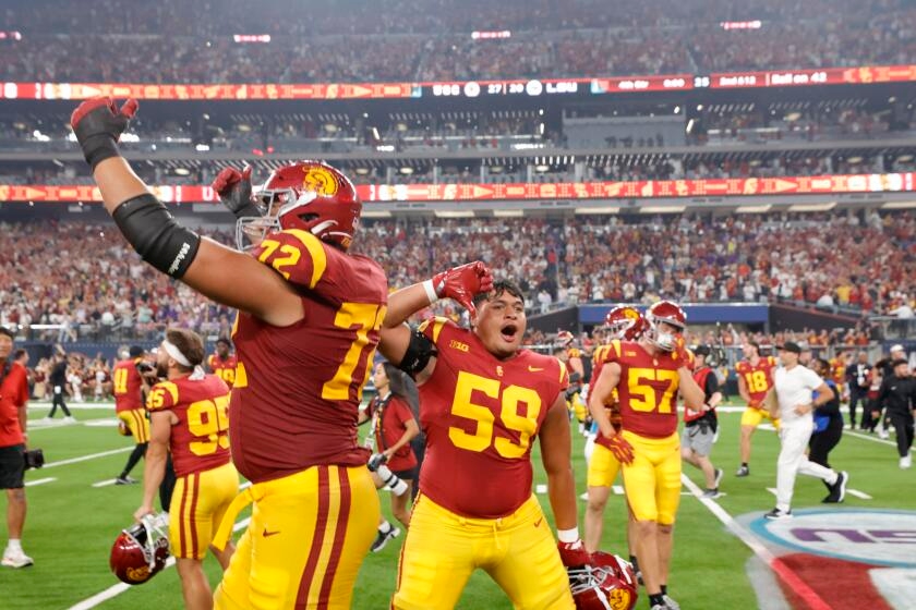 Micah Banuelos works to make up for lost time as USC aims to build its strongest o-line
