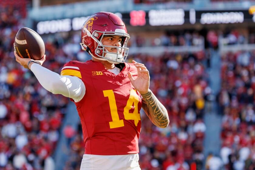 Jayden Maiava shows improvement as he fights to retain USC starting quarterback job