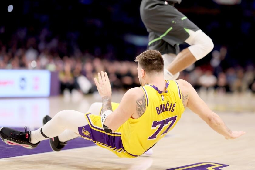 Lakers' season comes to a disappointing end with another loss to Timberwolves