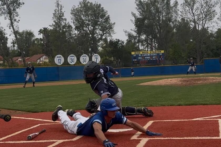 Luke Howe throws shutout to clinch West Valley League title for El Camino Real