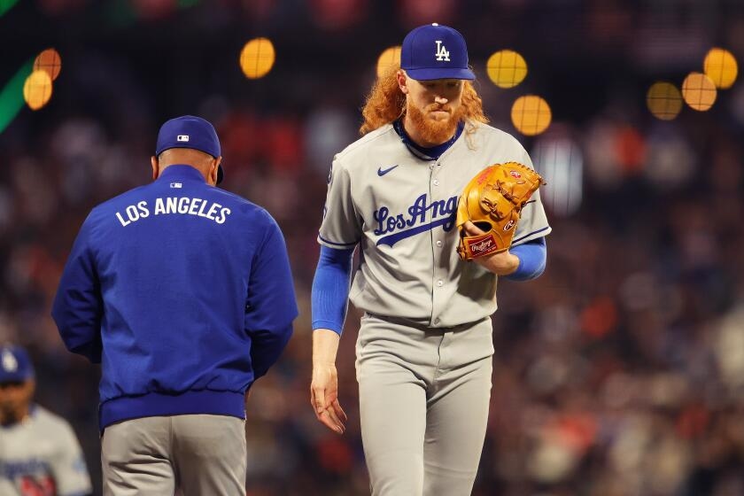 Dustin May struggles as Giants send Dodgers to a seventh consecutive loss