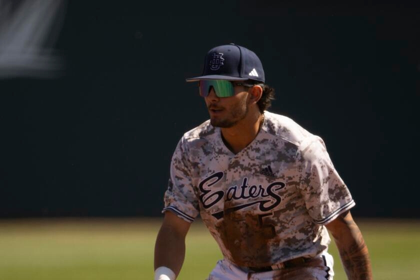 James Castagnola leads UC Irvine baseball to win over Fresno State in NCAA regional