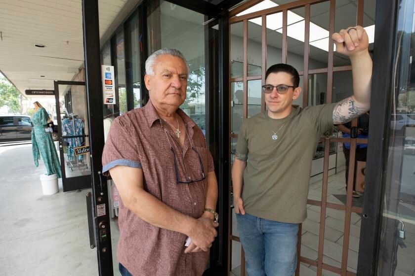 Burglars clean out father-son jewelers, snatch heirlooms, 'a lifetime's worth of work'