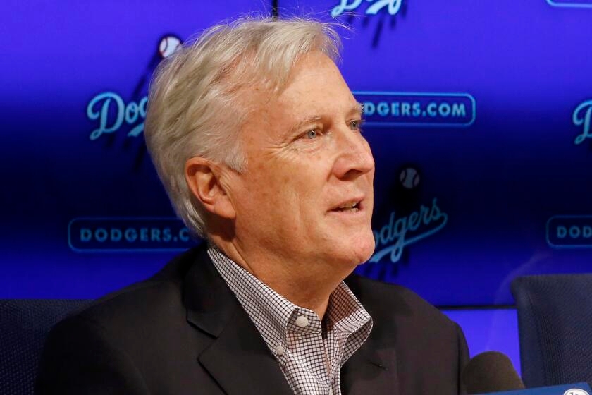 Lakers sell majority ownership of franchise to Mark Walter
