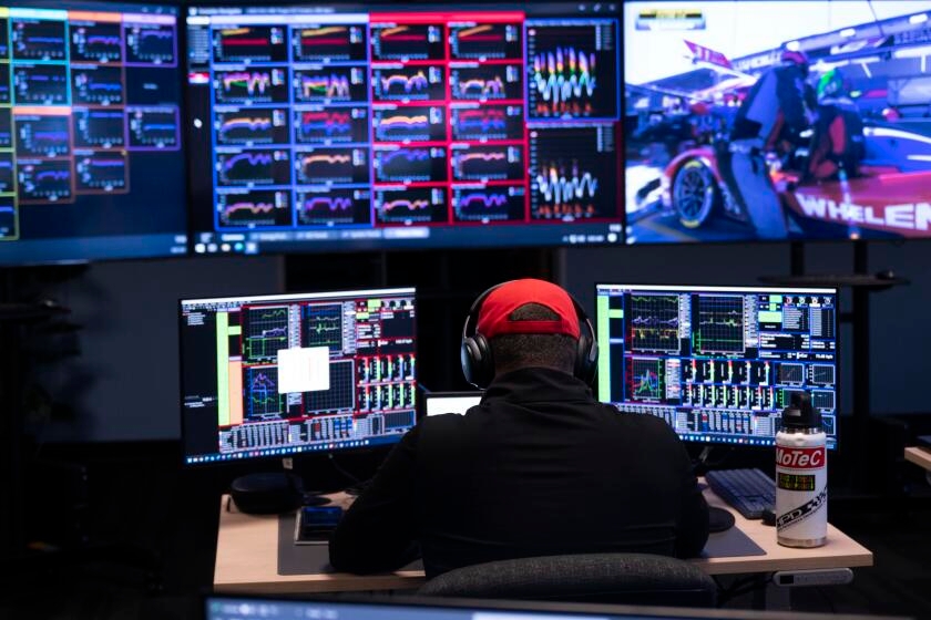 An inside look at the control center behind Honda's IndyCar racing effort