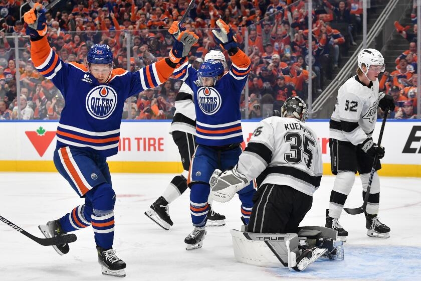 Kings' season ends in fourth consecutive playoff series loss to Oilers