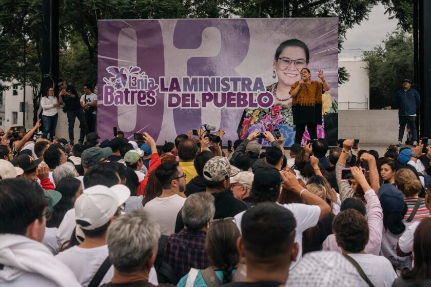 Mexican Supreme Court remake: Ruling-party loyalists dominate the new bench