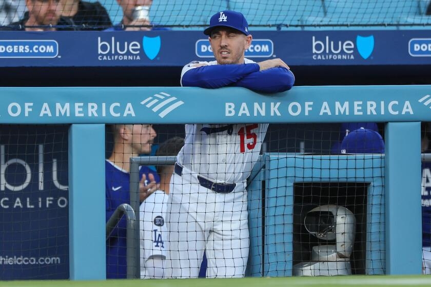 Why a tight NL West race factored into Dodgers' decision to cut Chris Taylor, Austin Barnes