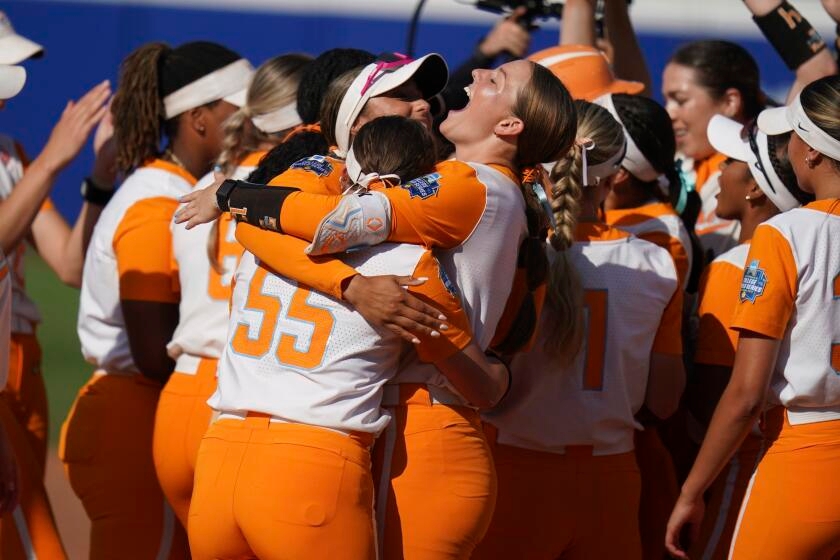 UCLA falls to Tennessee in season-ending heartbreaker at Women's College World Series