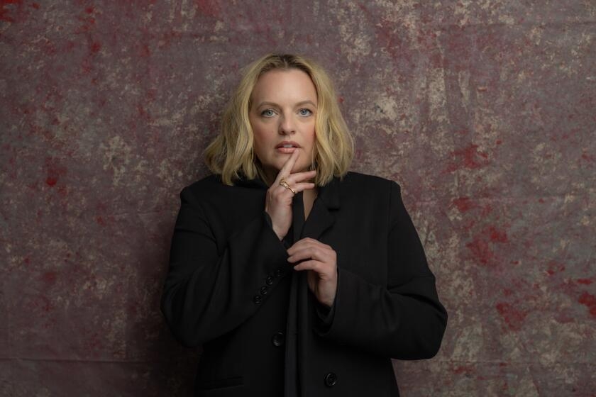 Elisabeth Moss on 'The Handmaid's Tale' finale moment that gave her chills