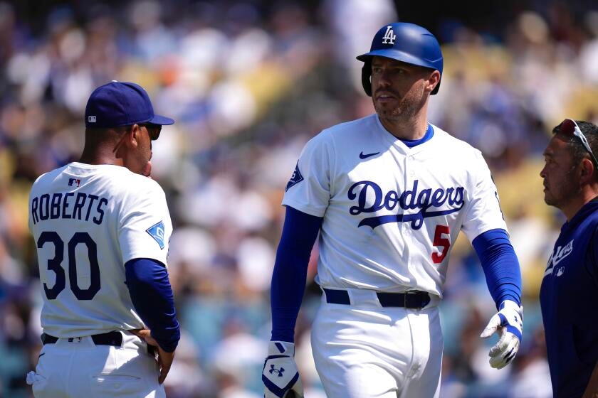 Freddie Freeman injured as Dodgers are swept by the Milwaukee Brewers, again