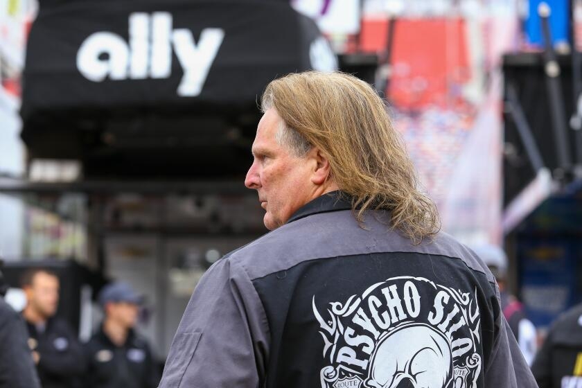 Legendary dirt track racer Scott Bloomquist's fatal plane crash deemed an 'act of suicide'