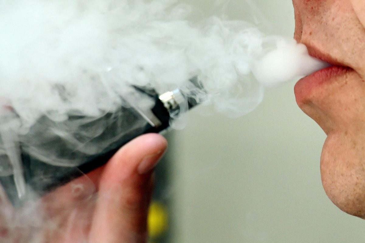 Two shops in this town caught selling vapes to 15-year-old teen