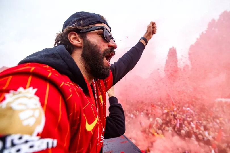 Why Alisson and ex-Liverpool target Raphinha were pictured together