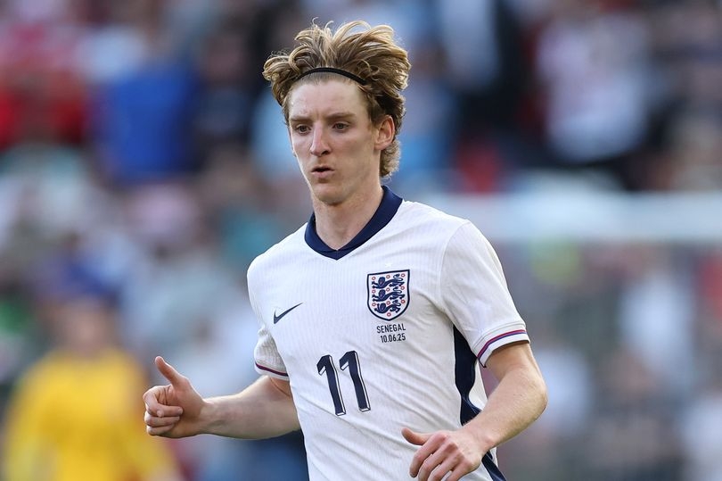 Liverpool told how much Anthony Gordon transfer will cost as Newcastle stance clear