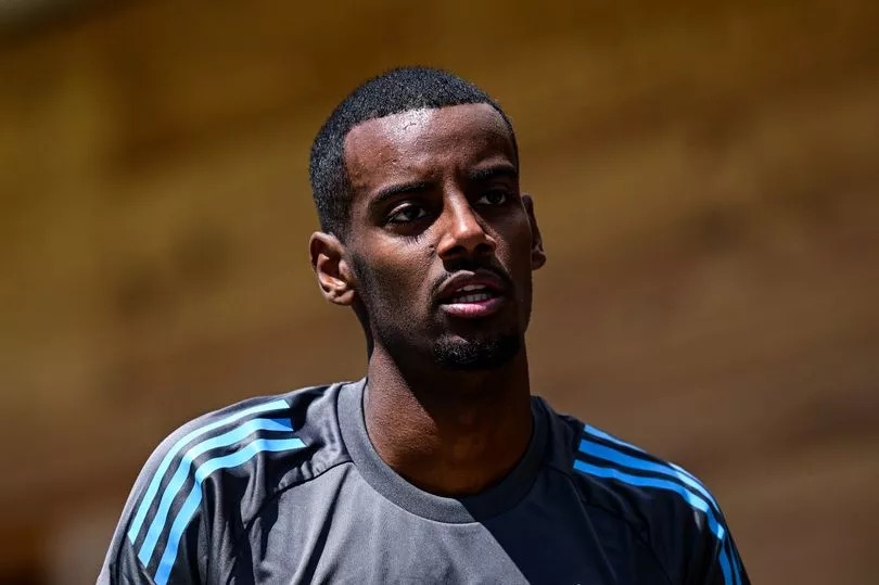 Alexander Isak transfer 'could be concluded next week' after Liverpool bid