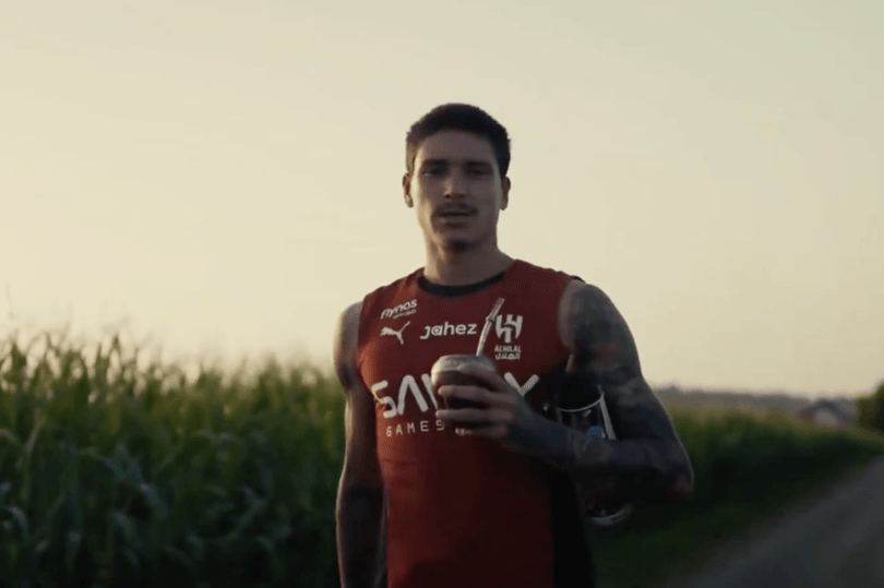 Darwin Nunez sends direct message to Liverpool fans after transfer exit