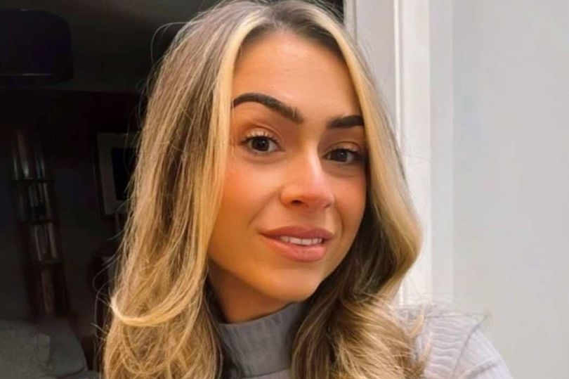 Woman baffled by 'ridiculous' armrest on Ryanair flight from Mallorca