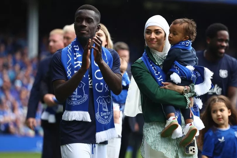 Idrissa Gueye agrees new Everton contract as terms of extension explained