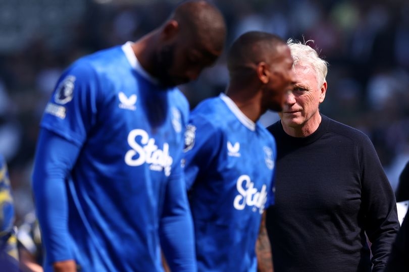 Everton transfer stance on Beto as David Moyes explains chat with striker