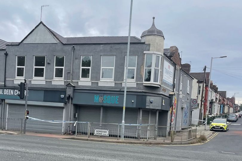 Mosque cordoned off after glass door 'cracked' during night