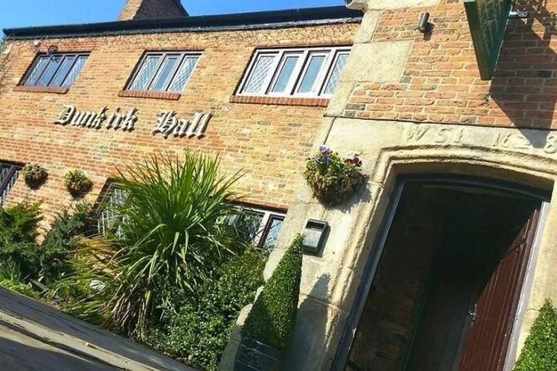 Shotgun fired at pub injuring four people