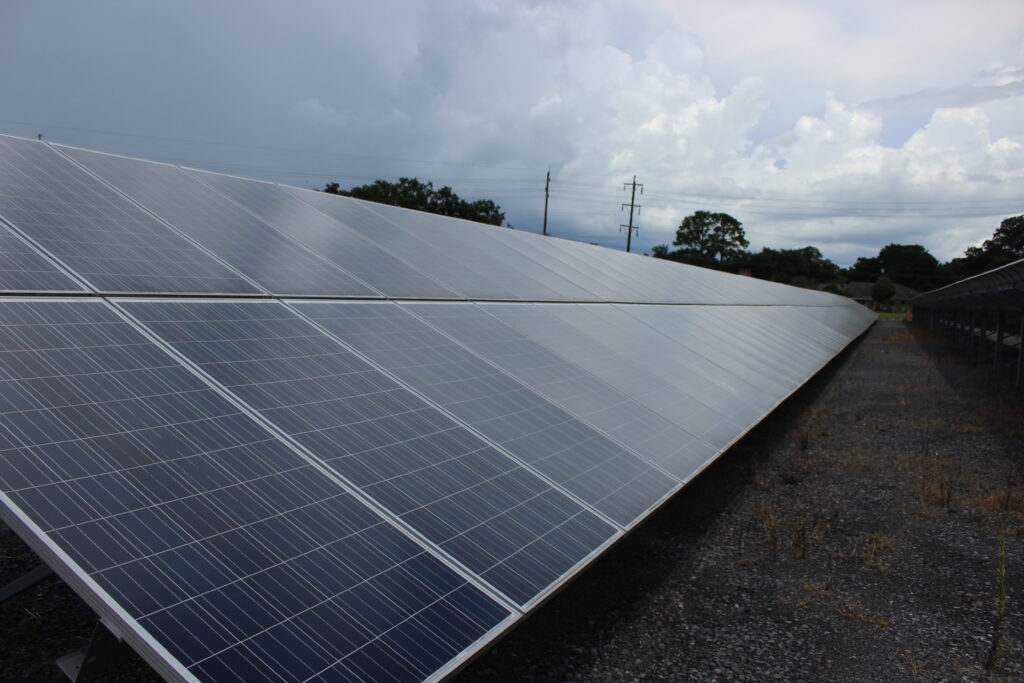 Regulations for Louisiana solar farms fizzle, leaving locals in the dark