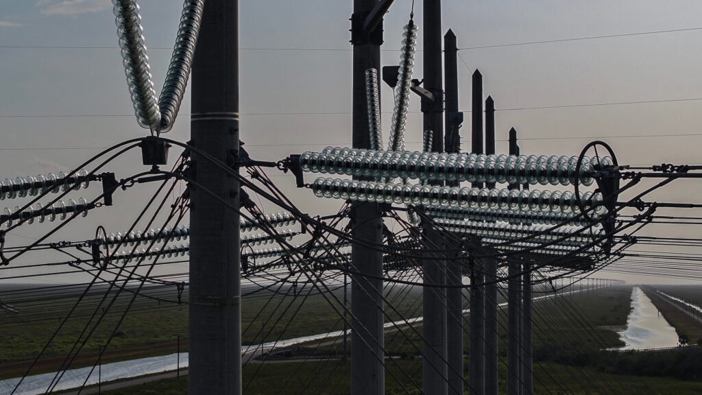 Amid rapidly evolving energy goals, Maine lawmakers seek more coordinated grid planning