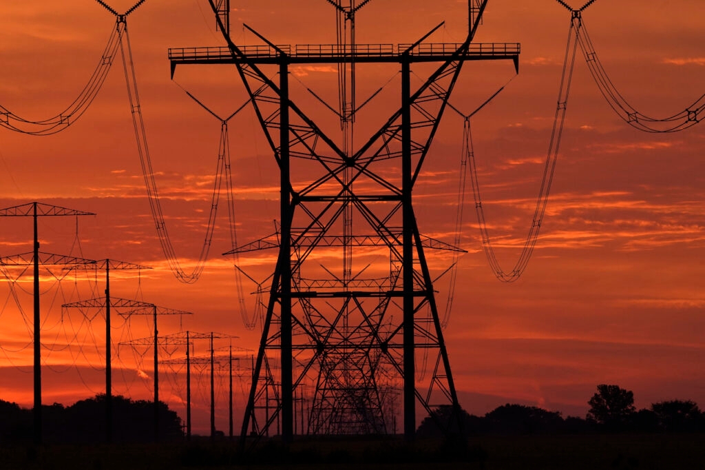 Maine Legislature advances bill to tweak provisions of 2021 transmission line referendum
