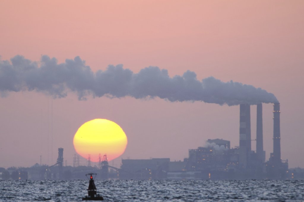 Lawmakers hear late session effort to tackle ‘twin challenge' of high costs, harmful emissions