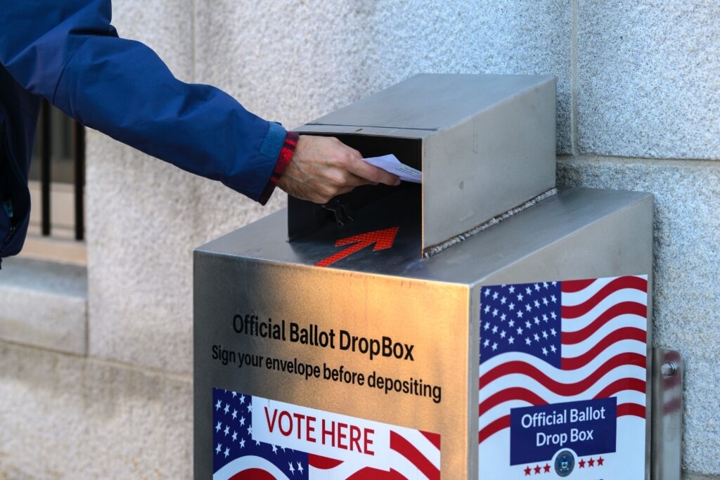 Here are the big questions that will appear on Maine's November ballot